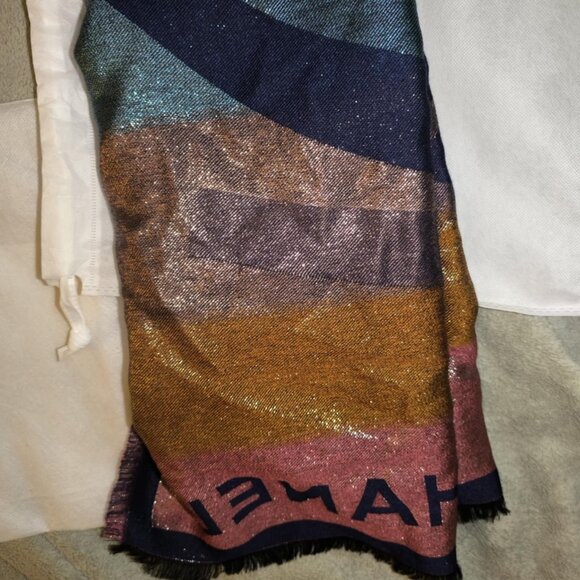 CHANEL CC Logo LARGE Cashmere Silk Metallic Shawl - Picture 9 of 14